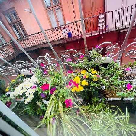 Apartment In The City Center Mini Iwano-Frankiwsk Zewnętrze zdjęcie